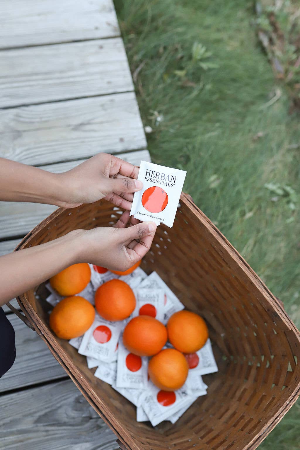 Orange Towelettes - 7 Pack